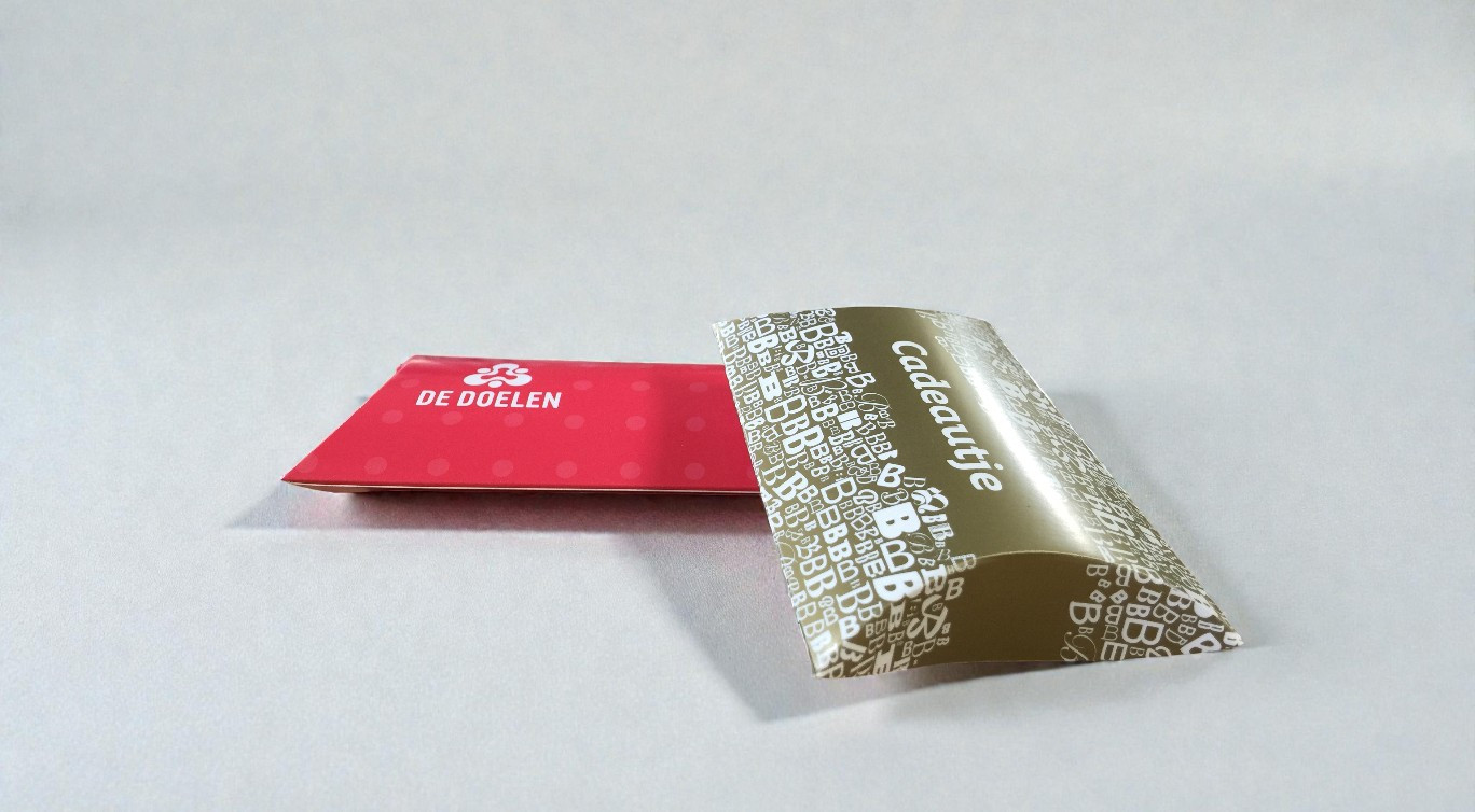 vouwkartongondeldoosgiftcardgroot-photoroom