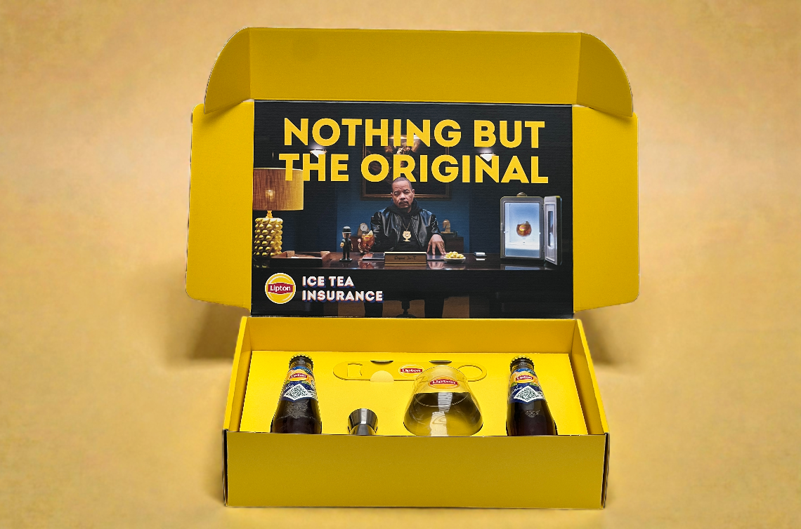 Pr doos met klepdeksel en een interieur voor lipton ice