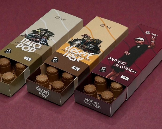 vouwkoffiedoosjesladesleevegroot-photoroom