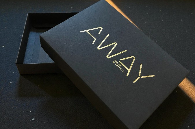 vouwdoosdekselgoudfoliesmal-photoroom