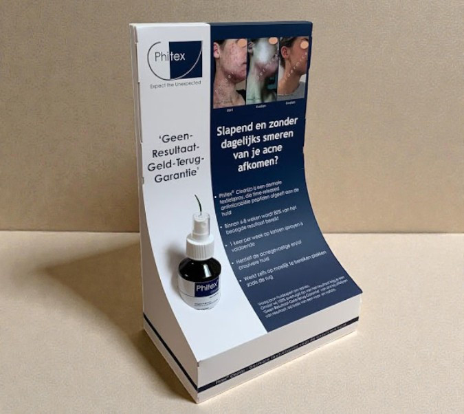 Golfkartonnen display voor op de toonbank voor een pipetflesje.