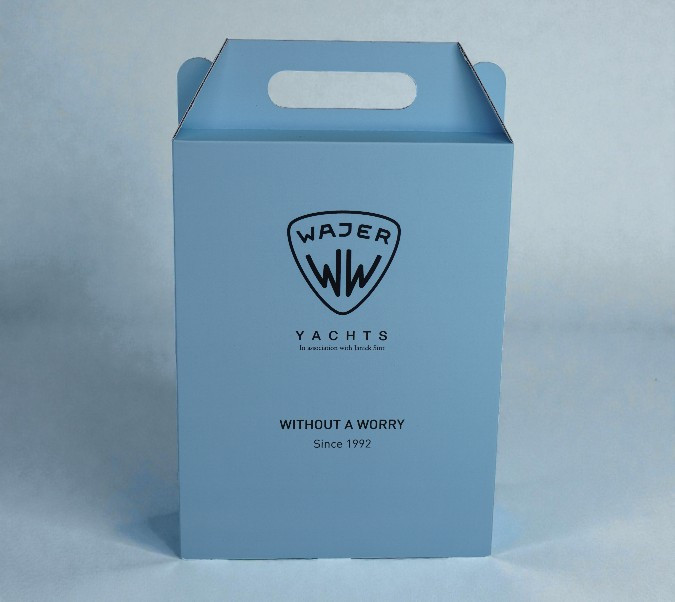 happymealwijndoosgolfkartonsmal-photoroom